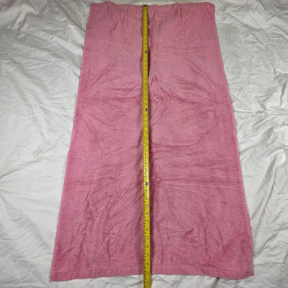Vintage Palatial Pink Bath Towel 100% Cotton Soft Absorbent Made In USA